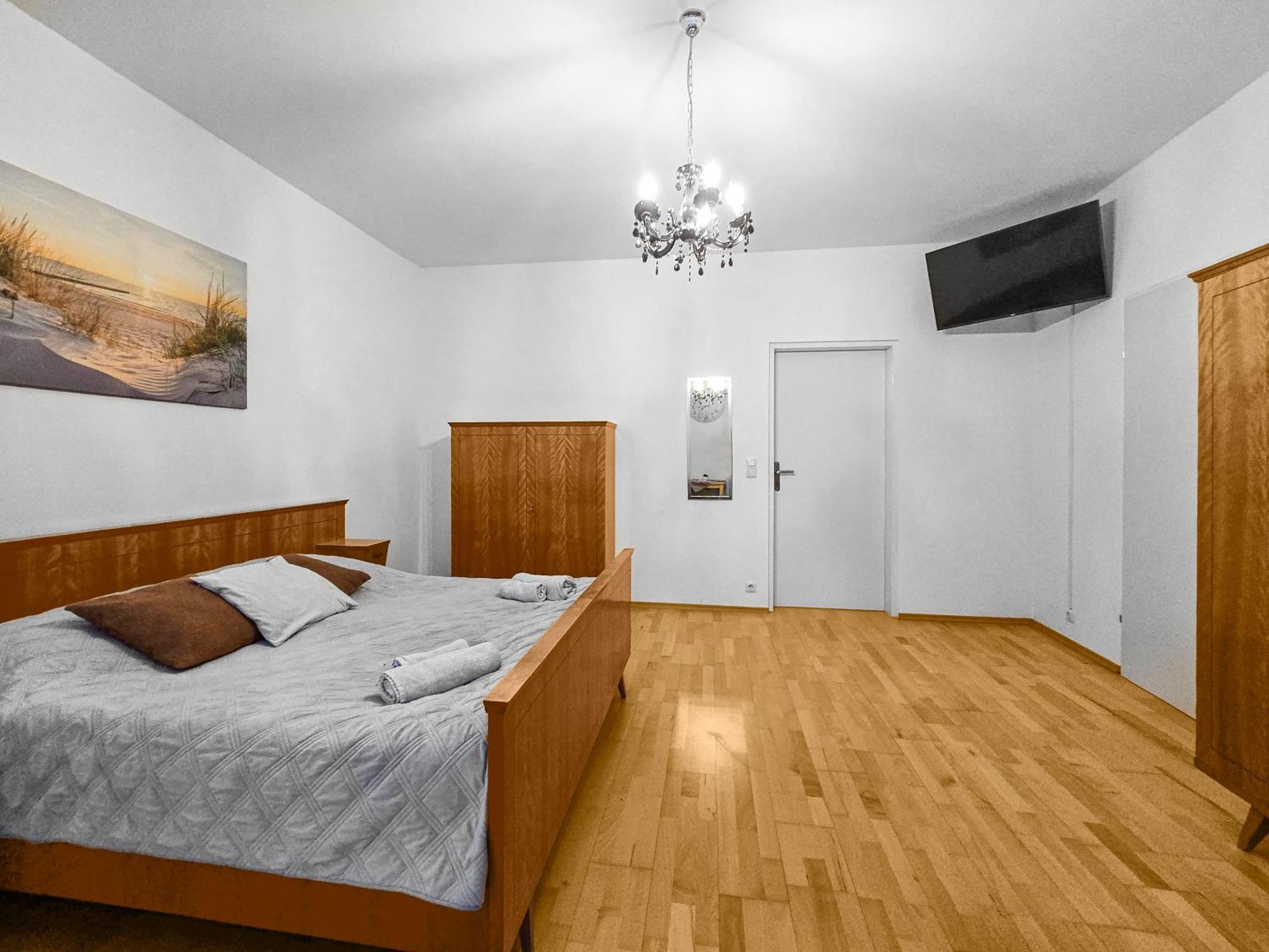 Three-Bedroom, Three King-Size Bed Retreat 维也纳 外观 照片